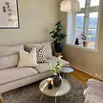 Vakn Opp Til Fantastisk Utsikt * ברגן