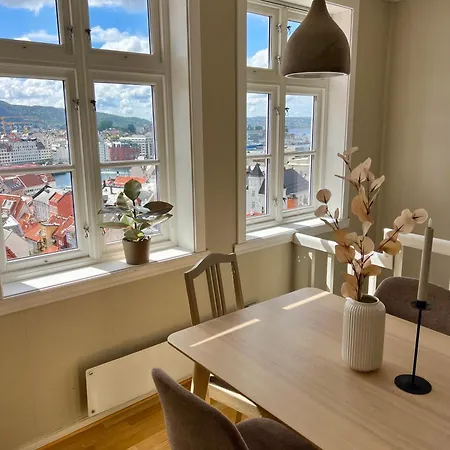 Appartement Vakn Opp Til Fantastisk Utsikt *