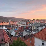 Apartment Vakn Opp Til Fantastisk Utsikt *