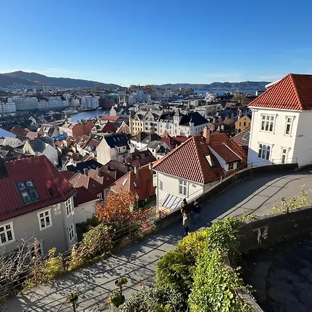 Vakn Opp Til Fantastisk Utsikt ברגן